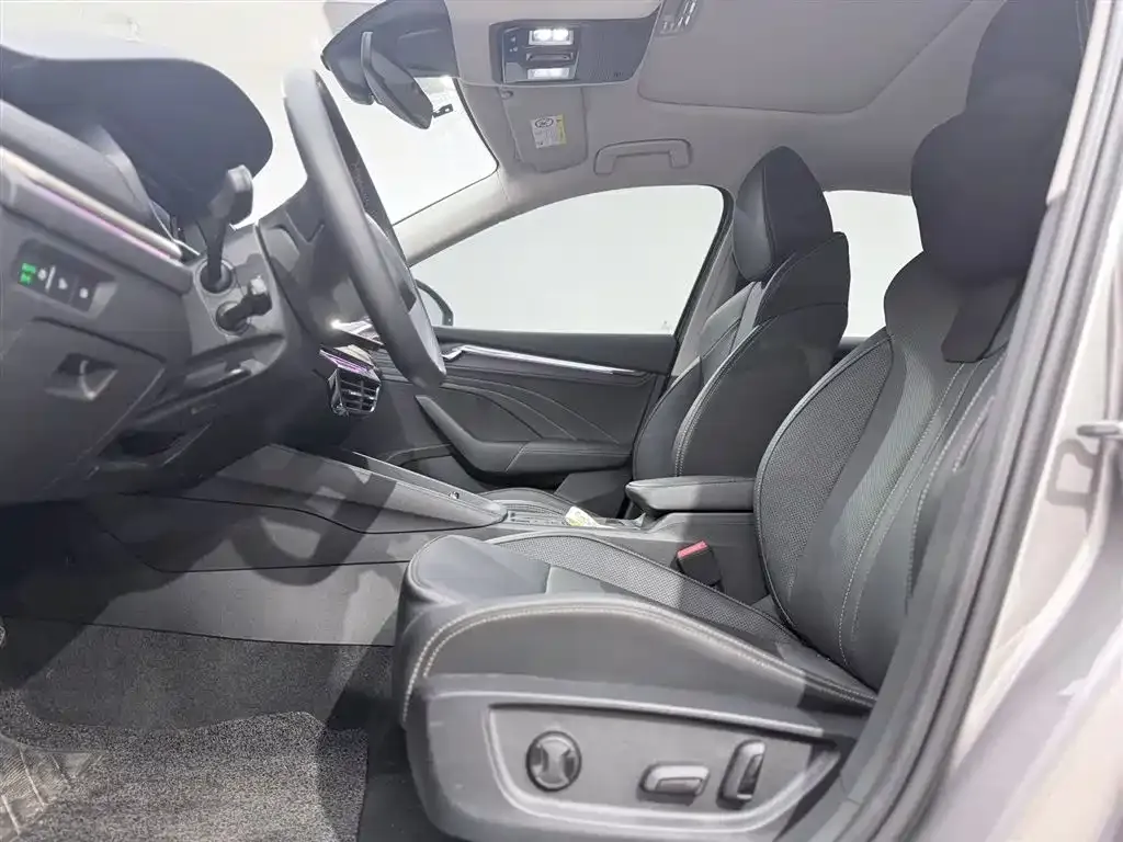 Skoda Octavia — фото 6