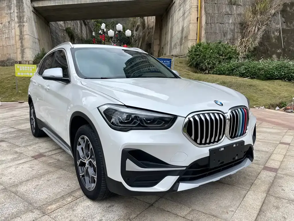 BMW X1 — фото 6