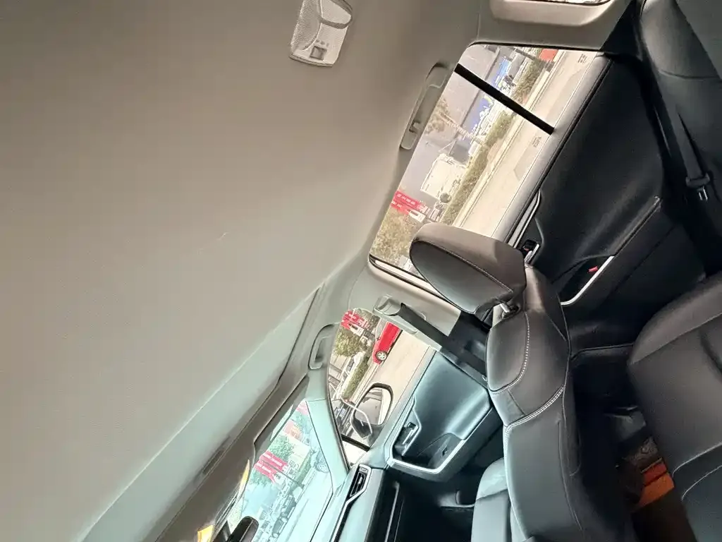 Toyota RAV4 2021 из CN, фото 5