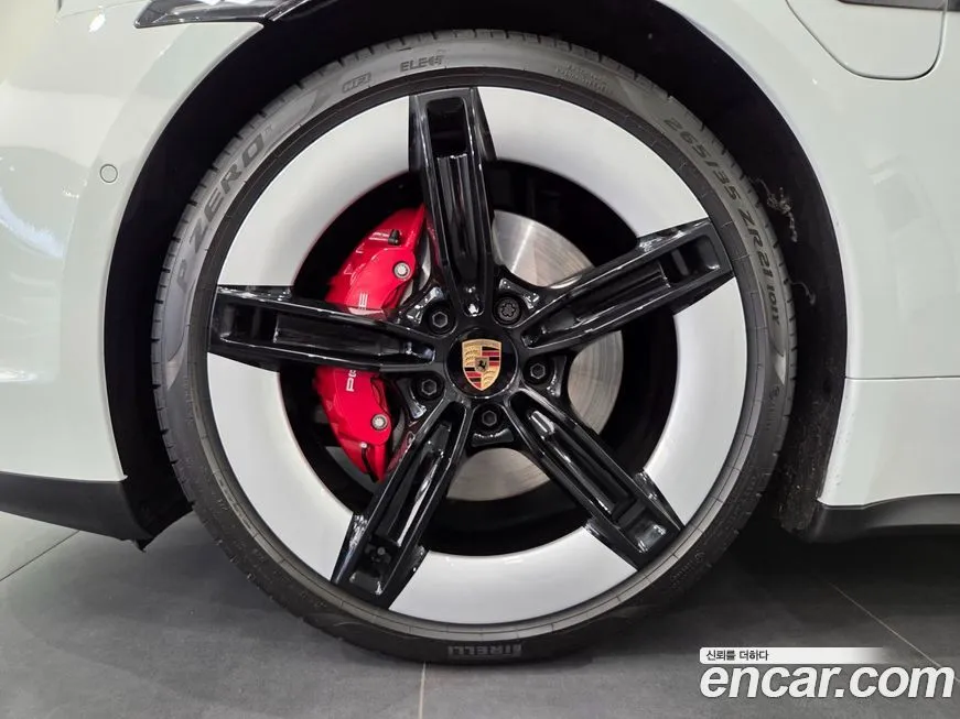 Porsche Taycan 2025 из KR, фото 9