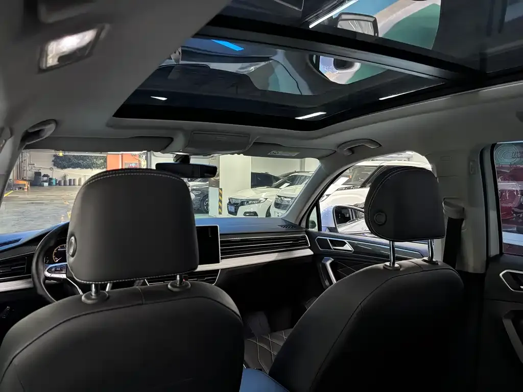 Volkswagen Tiguan L 2024 из CN, фото 7