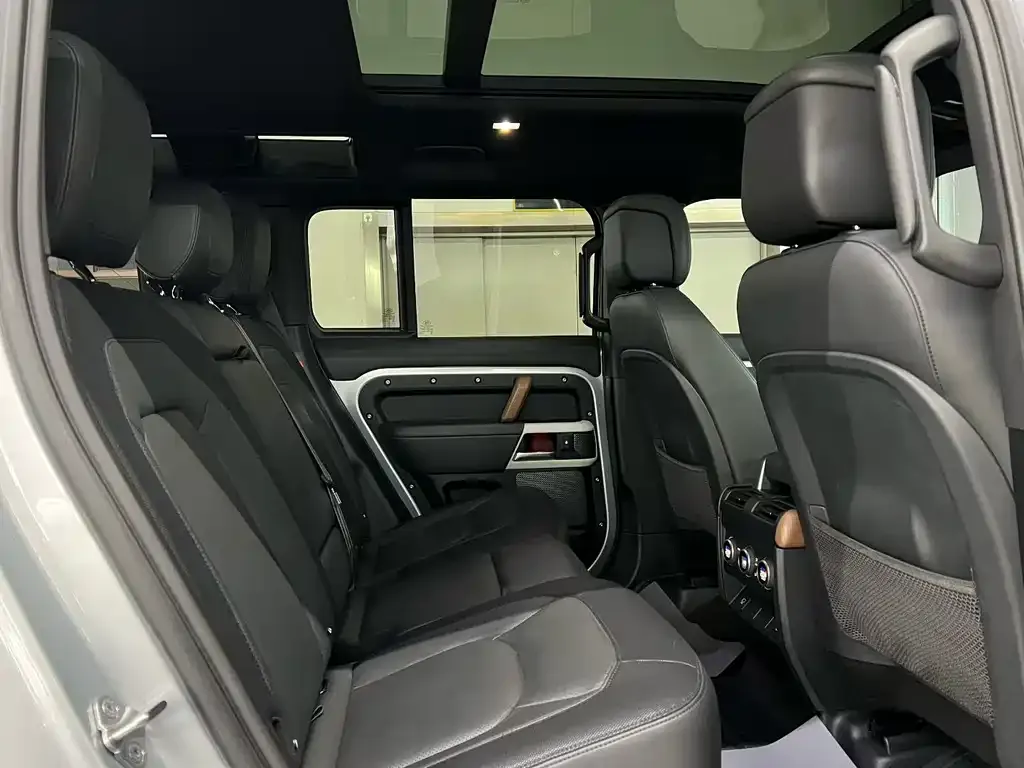 Land Rover Defender 2022 из CN, фото 2