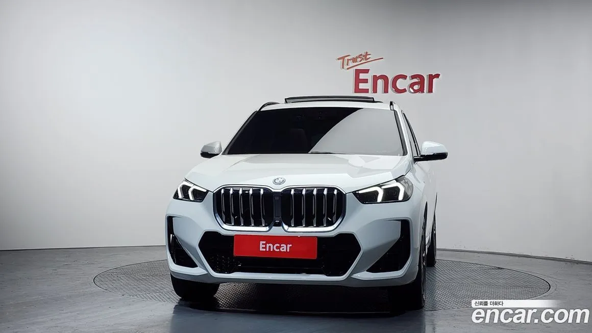 BMW iX1 2024 из KR, фото 10