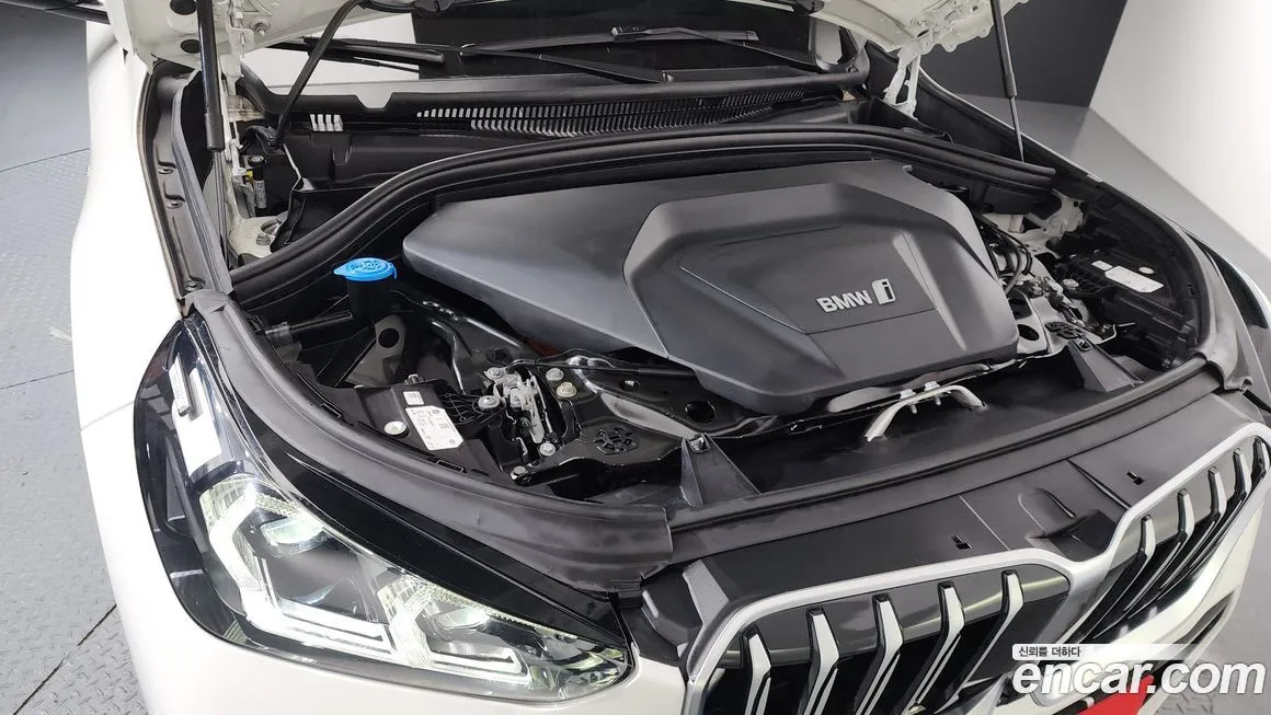 BMW iX1 2024 из KR, фото 9