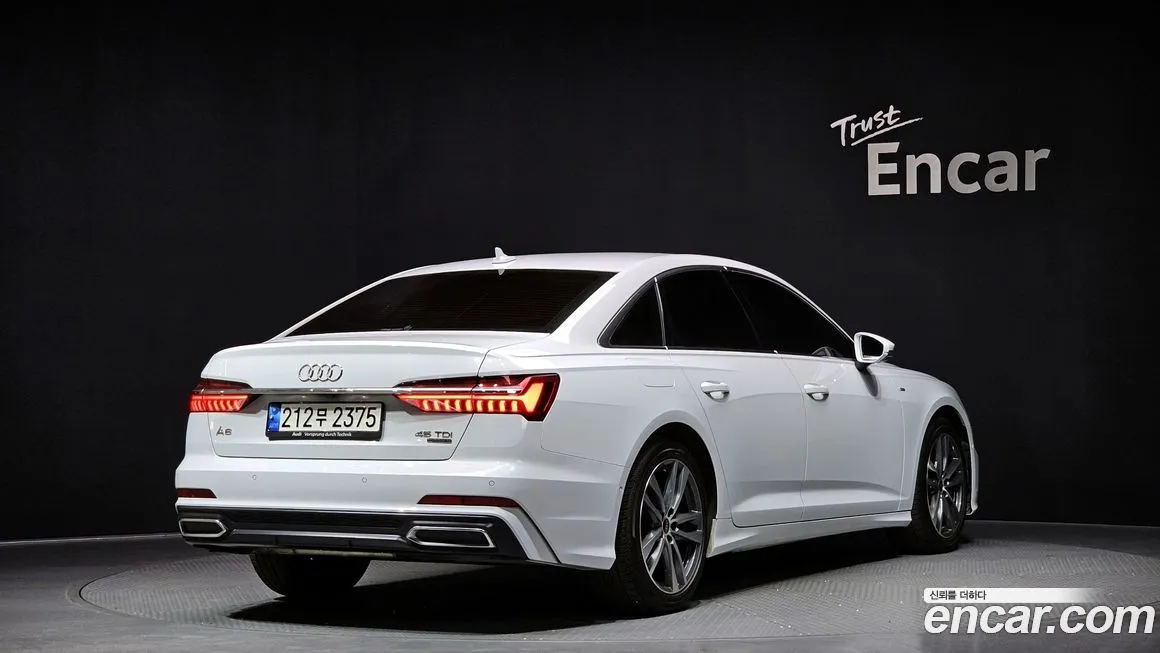 Audi A6 — фото 2