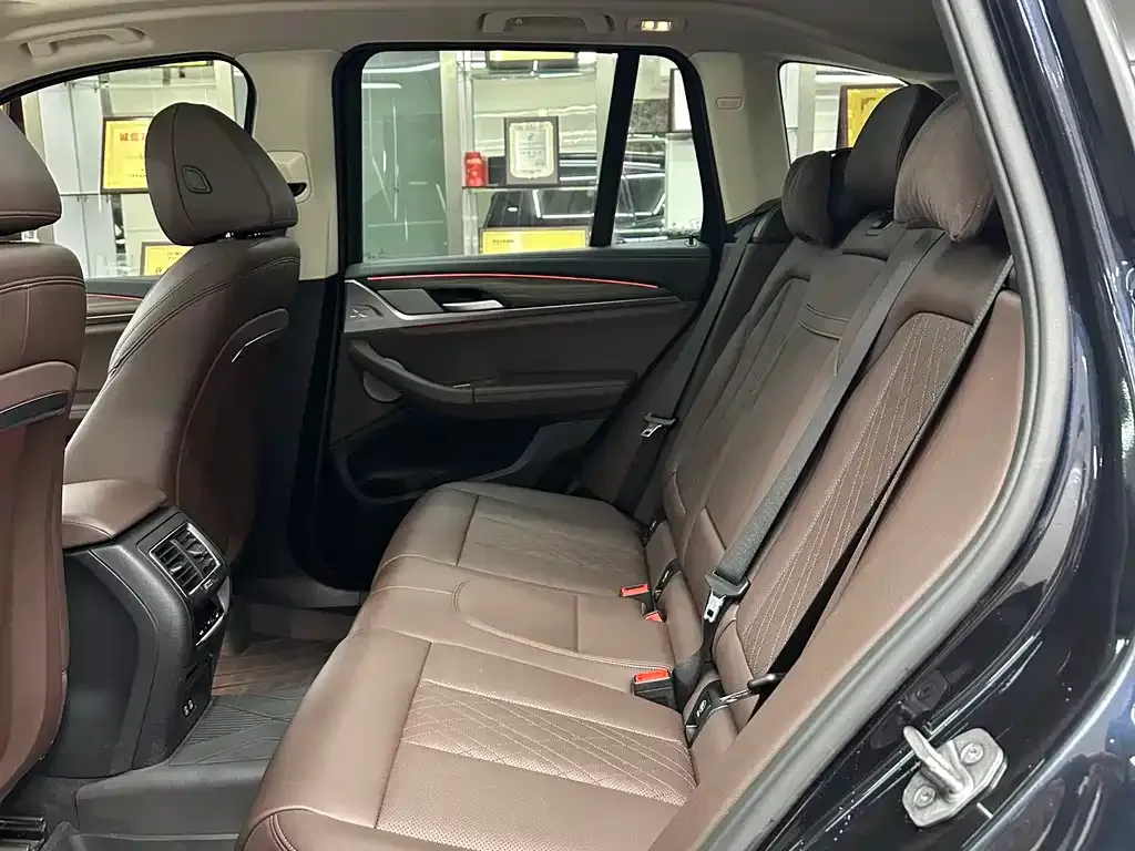BMW X3 2022 из CN, фото 3