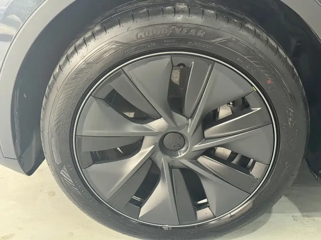 Tesla Model Y 2024 из CN, фото 7