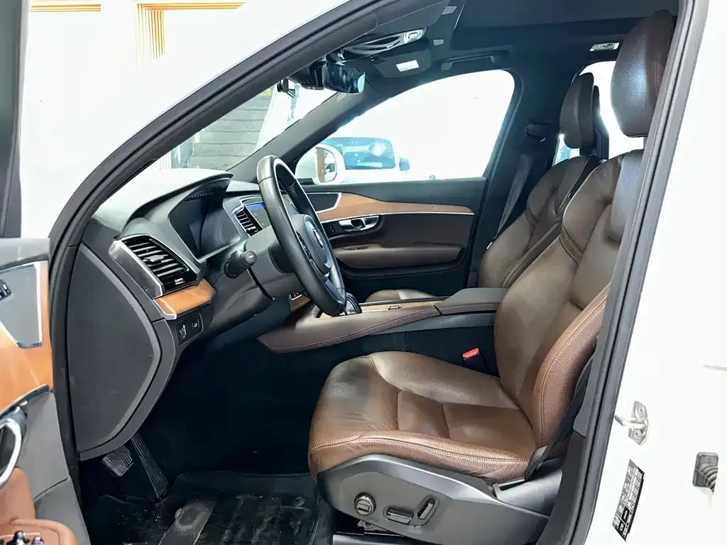 Volvo XC90 2021 из CN, фото 7