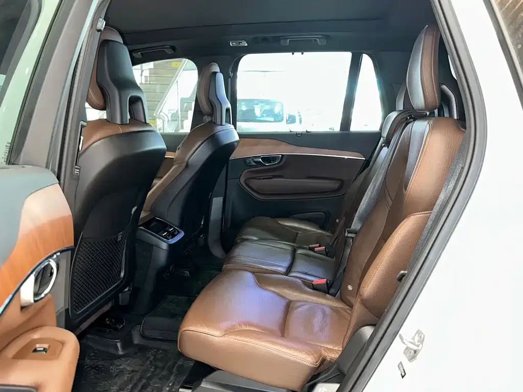 Volvo XC90 2021 из CN, фото 4