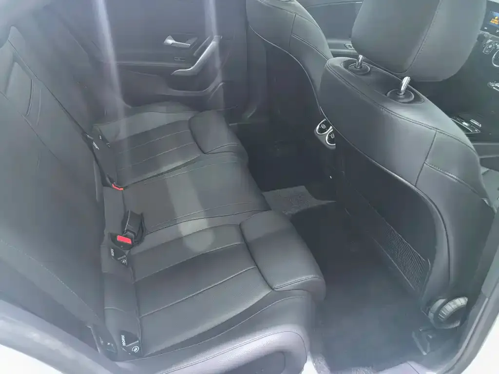Mercedes-Benz A-Class 2024 из CN, фото 6