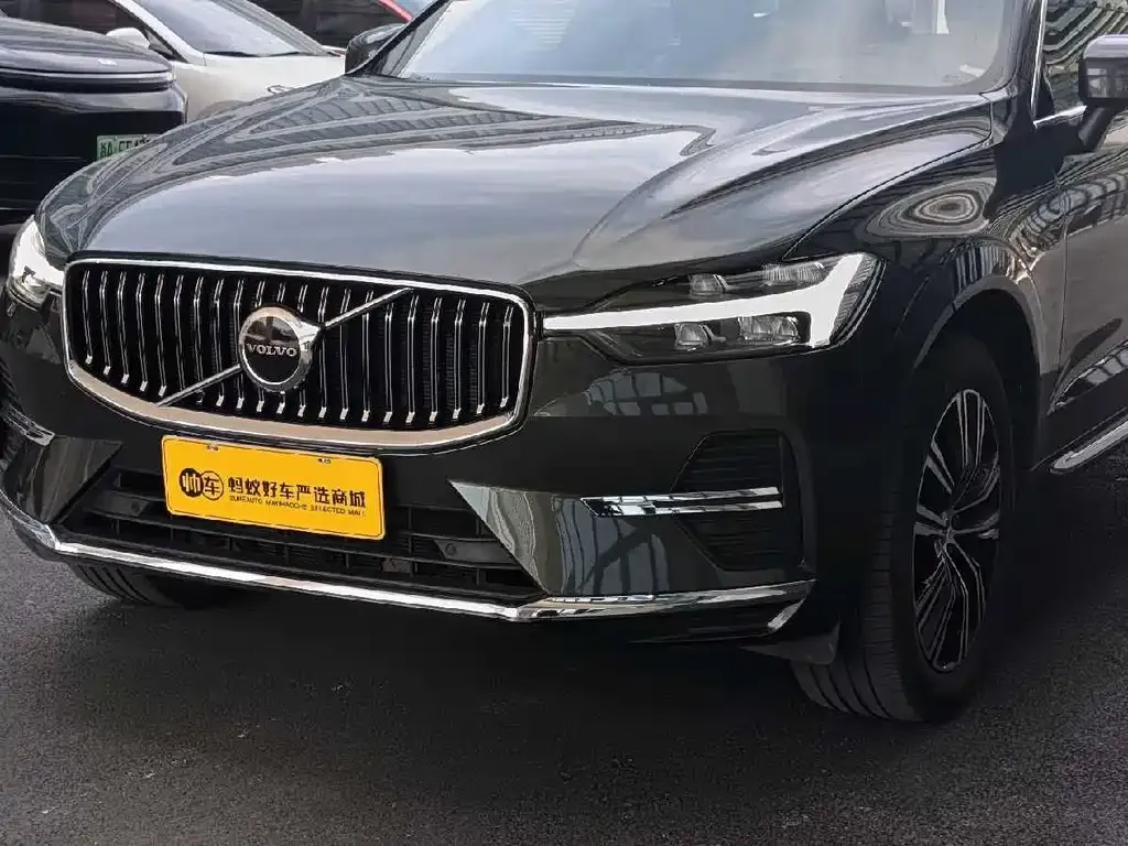Volvo XC60 — фото 2
