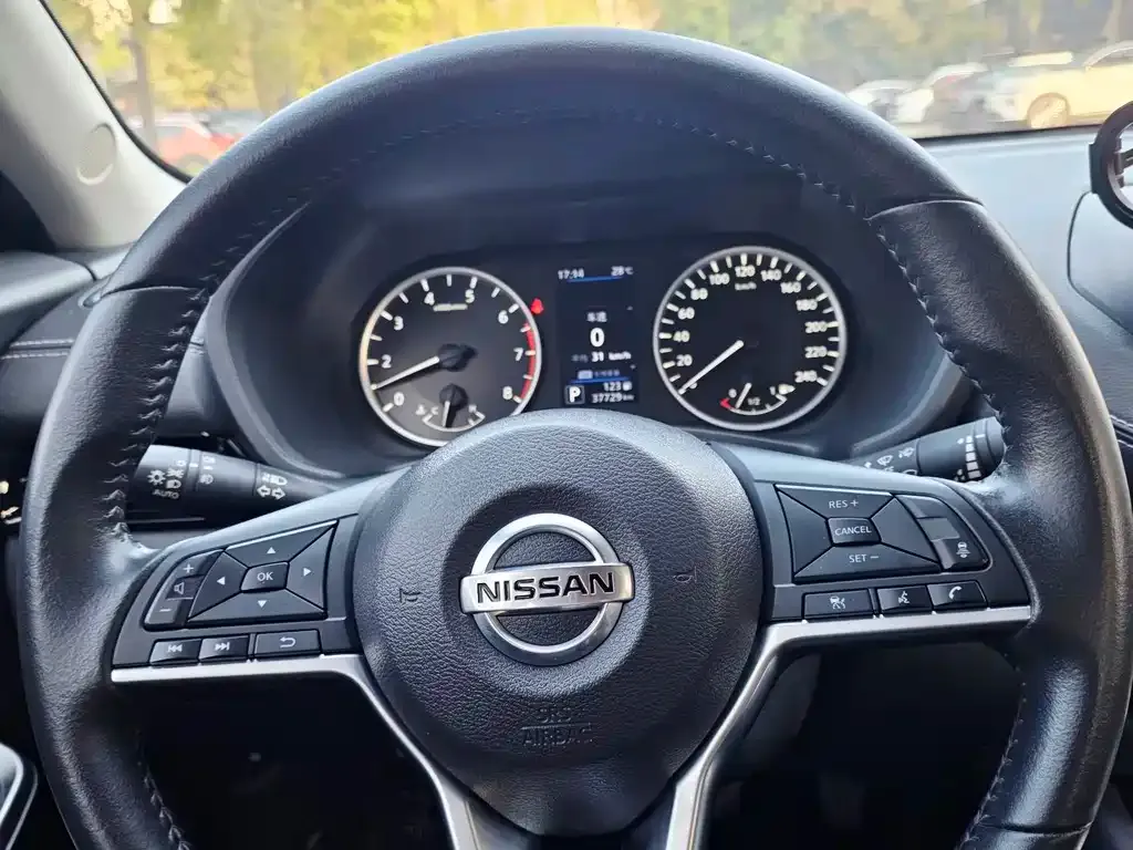 Nissan Sylphy 2023 из CN, фото 5