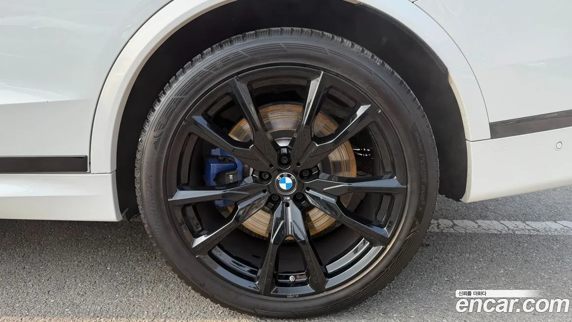 BMW X7 2024 из KR, фото 7