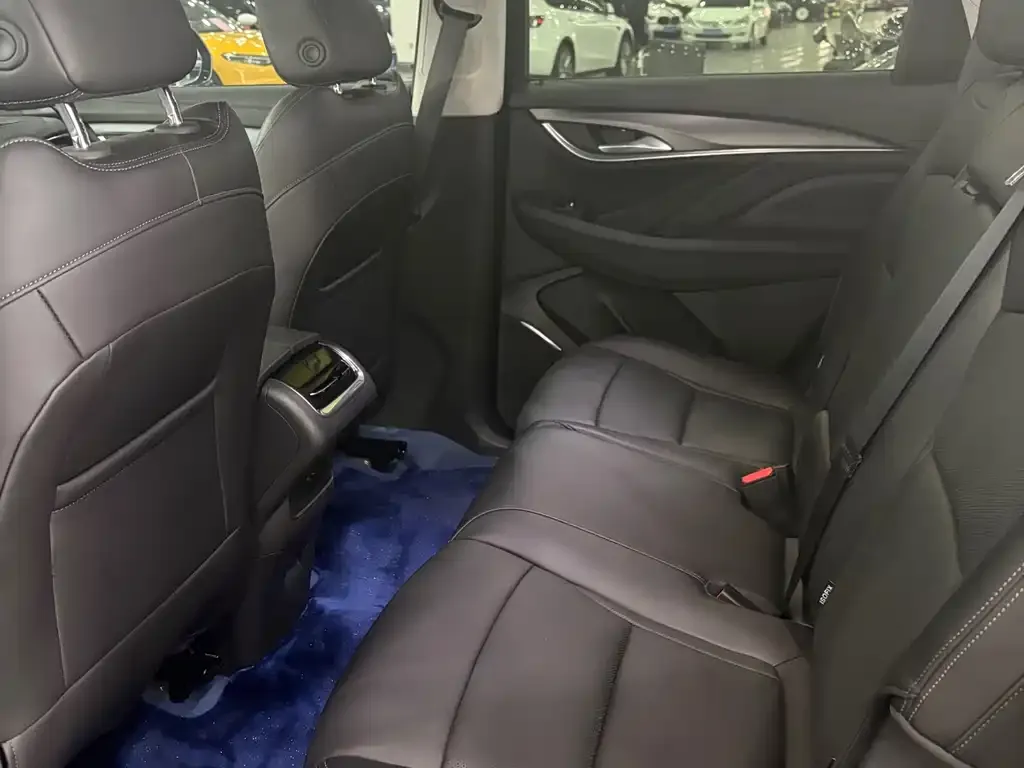 Buick Enclave 2024 из CN, фото 6