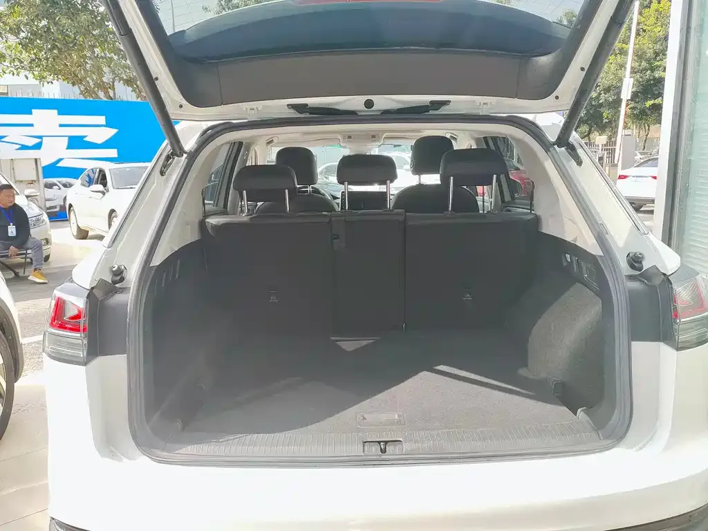Volkswagen Tayron 2023 из CN, фото 10