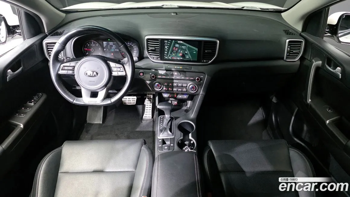 Kia Sportage — фото 10