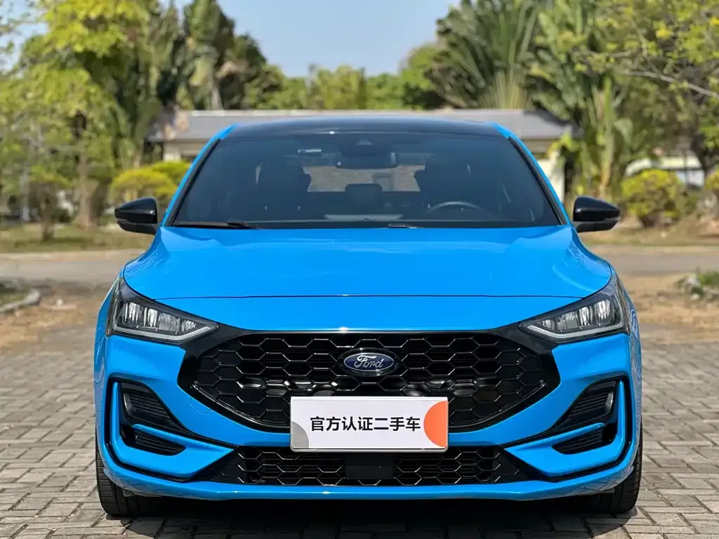 Ford Focus 2023 из CN, фото 5