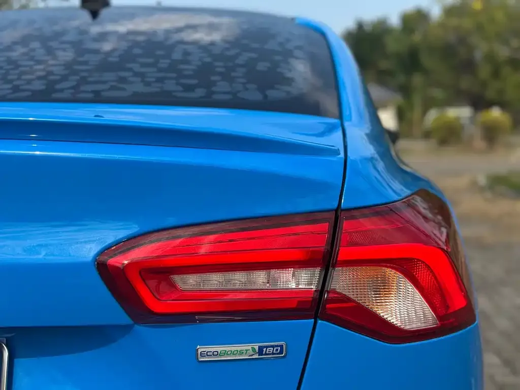 Ford Focus 2023 из CN, фото 4
