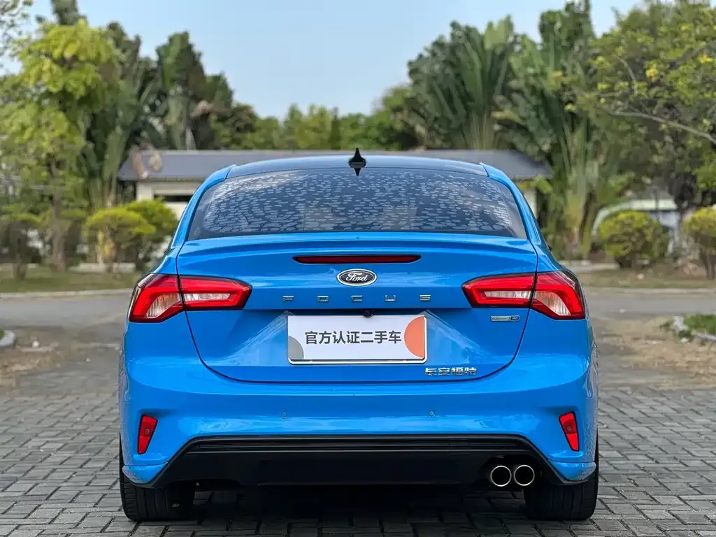 Ford Focus 2023 из CN, фото 6