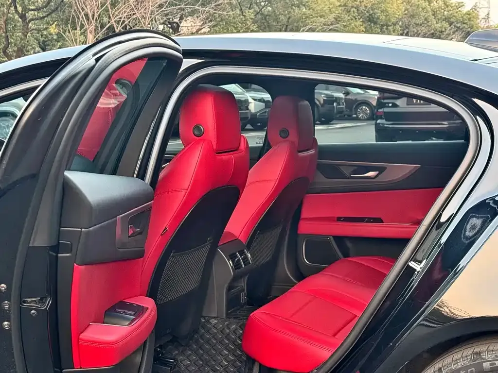 Jaguar XEL 2023 из CN, фото 2