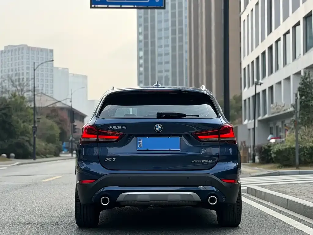 BMW X1 2021 из CN, фото 9