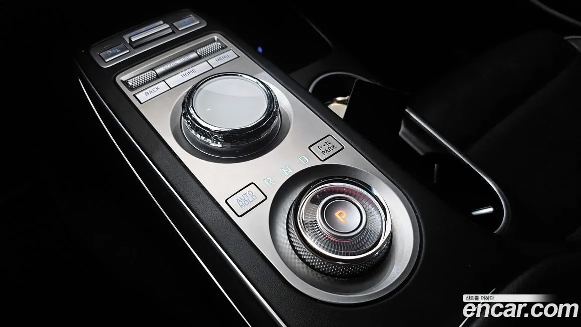 Genesis GV70 — фото 8