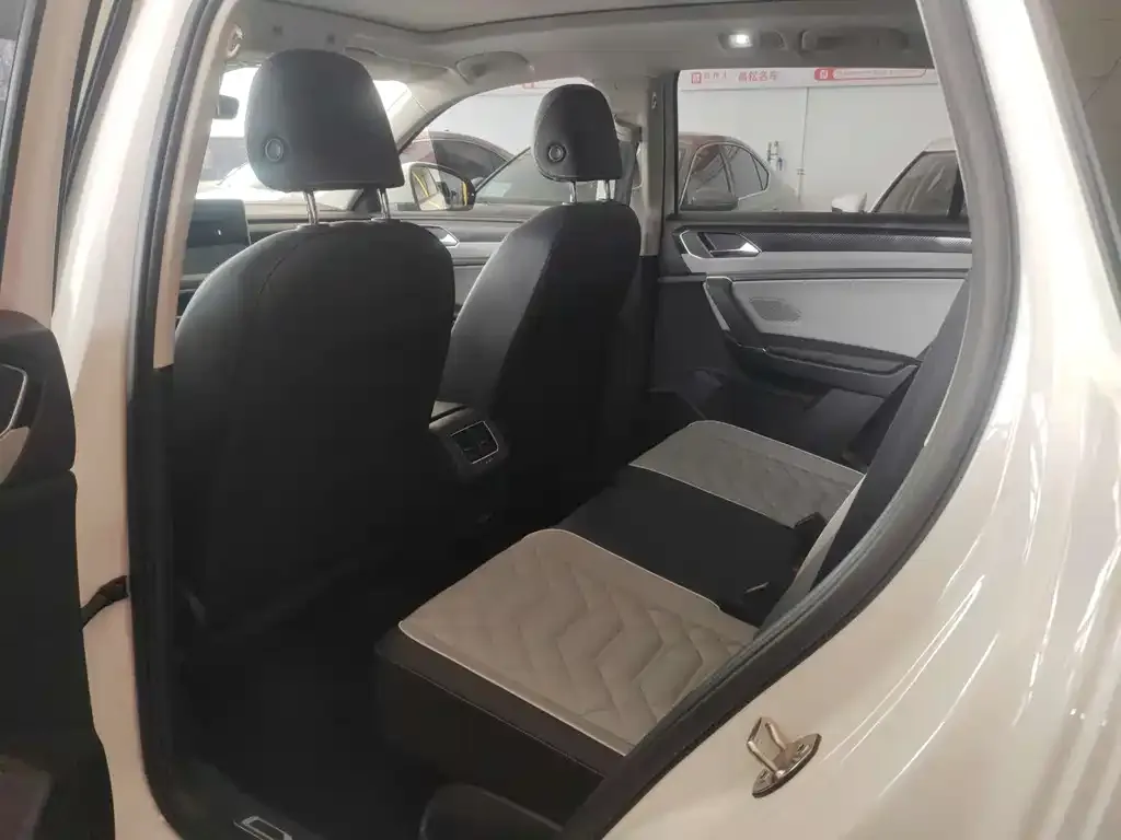Volkswagen Tayron 2023 из CN, фото 4