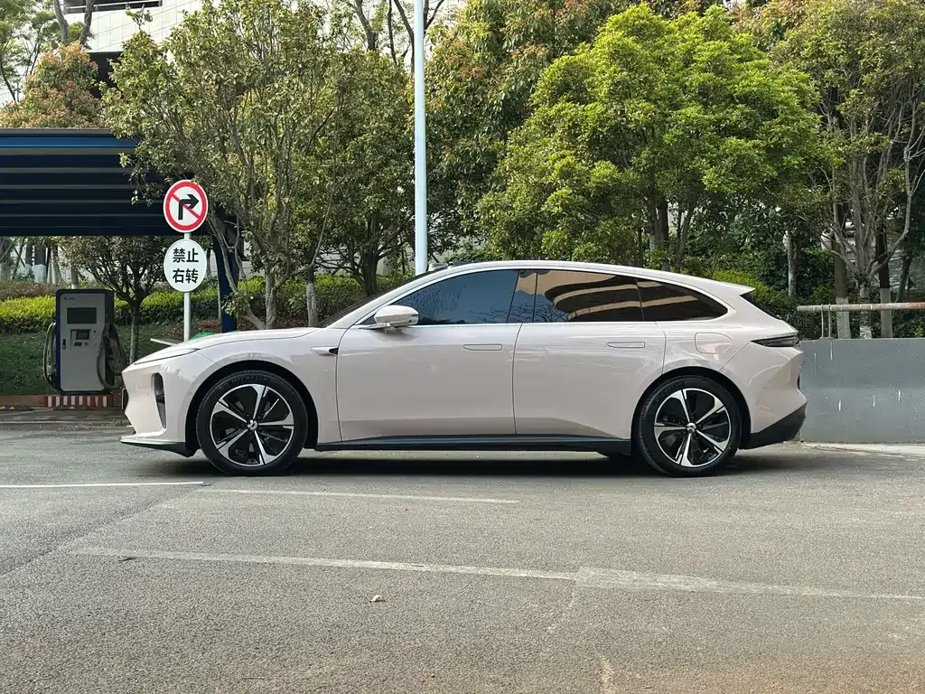 NIO ET5T 2023 из CN, фото 10