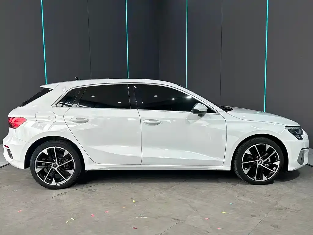 Audi A3 2023 из CN, фото 3