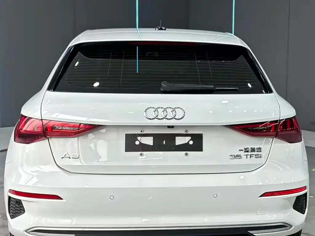 Audi A3 2023 из CN, фото 5