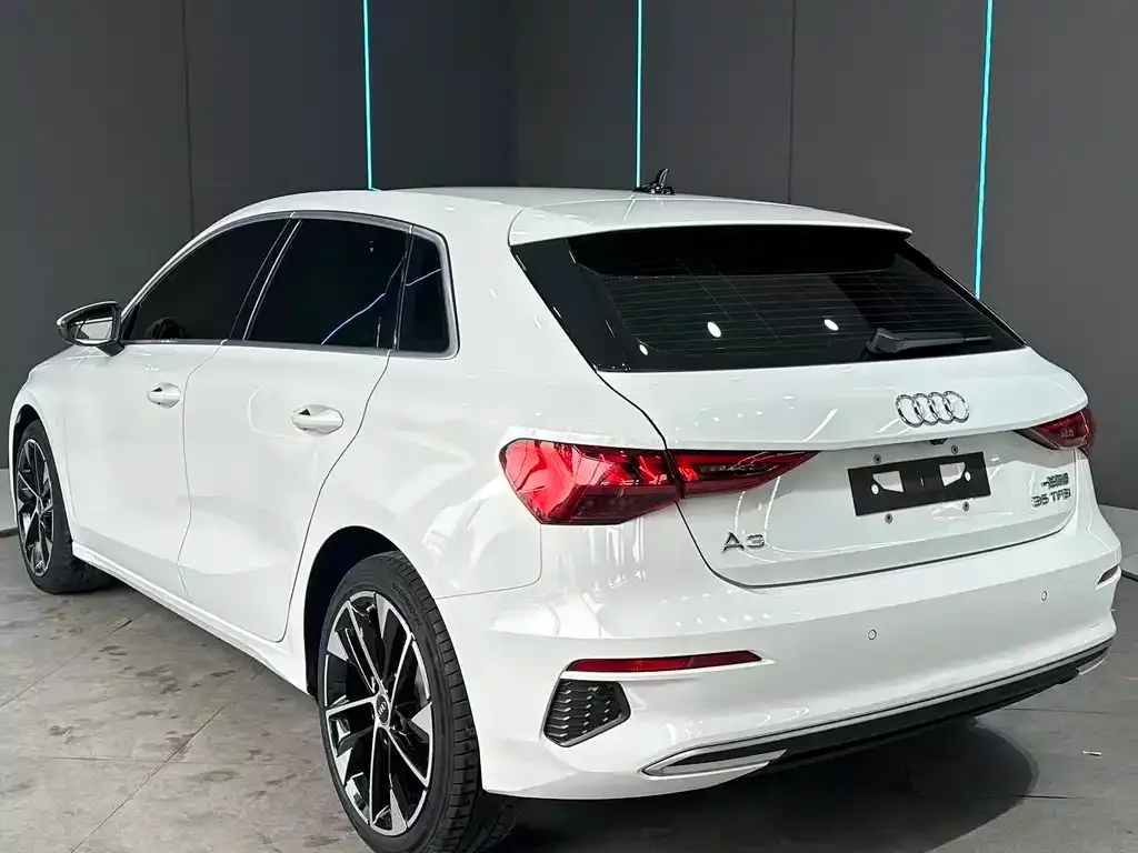 Audi A3 2023 из CN, фото 9