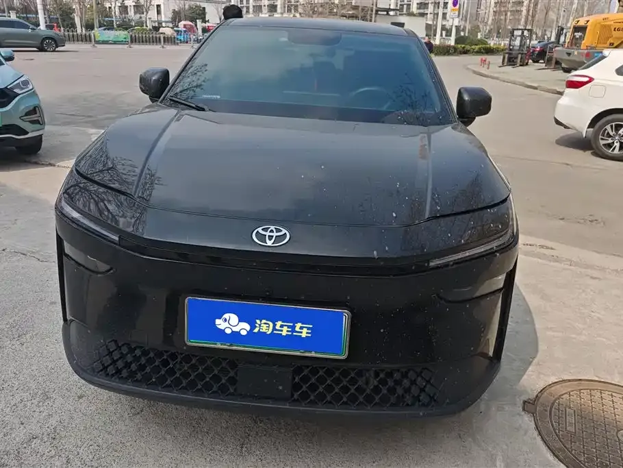 Toyota Platinum 3X 2025 из CN, фото 2