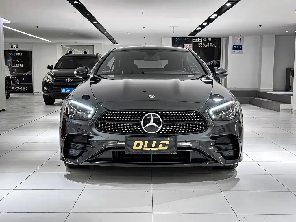 Mercedes-Benz E-Class (Import) — фото 2