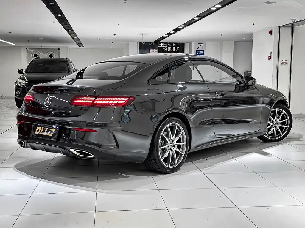 Mercedes-Benz E-Class (Import) — фото 5