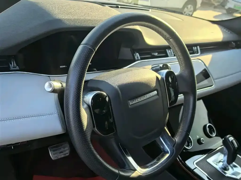 Land Rover Evoque 2021 из CN, фото 3