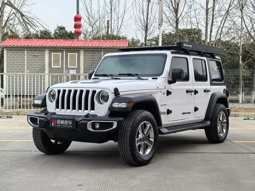Jeep Wrangler 2023 из CN, фото 1