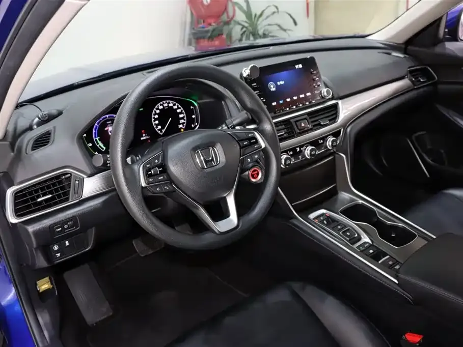 Honda Accord — фото 6