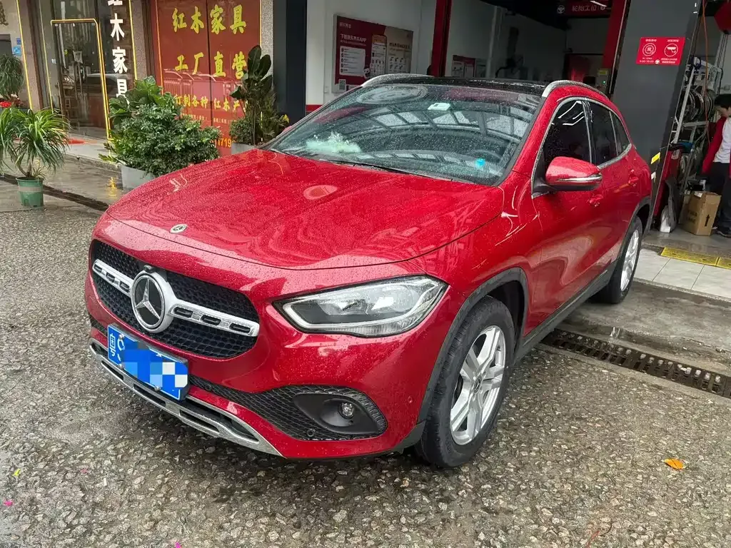 Mercedes-Benz GLA — фото 1