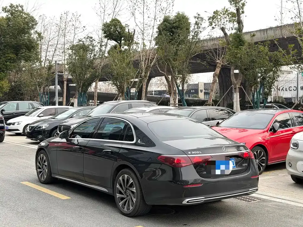 Mercedes-Benz E-Class 2024 из CN, фото 6