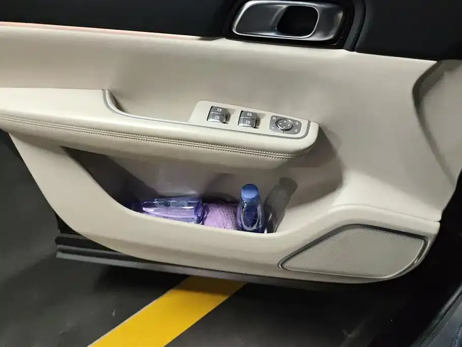 Li Auto ONE 2022 из CN, фото 6