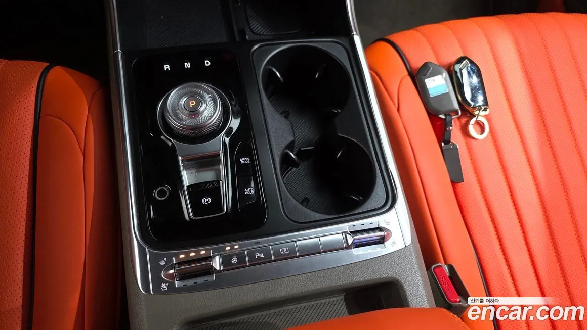 Kia Carnival — фото 10