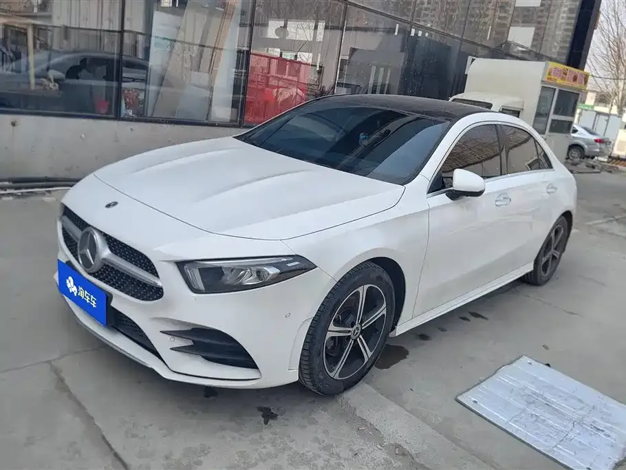 Mercedes-Benz A-Class 2023 из CN, фото 1