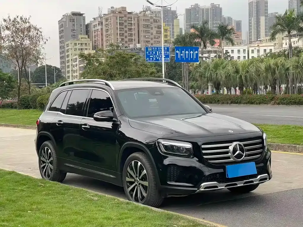 Mercedes-Benz GLB — фото 8