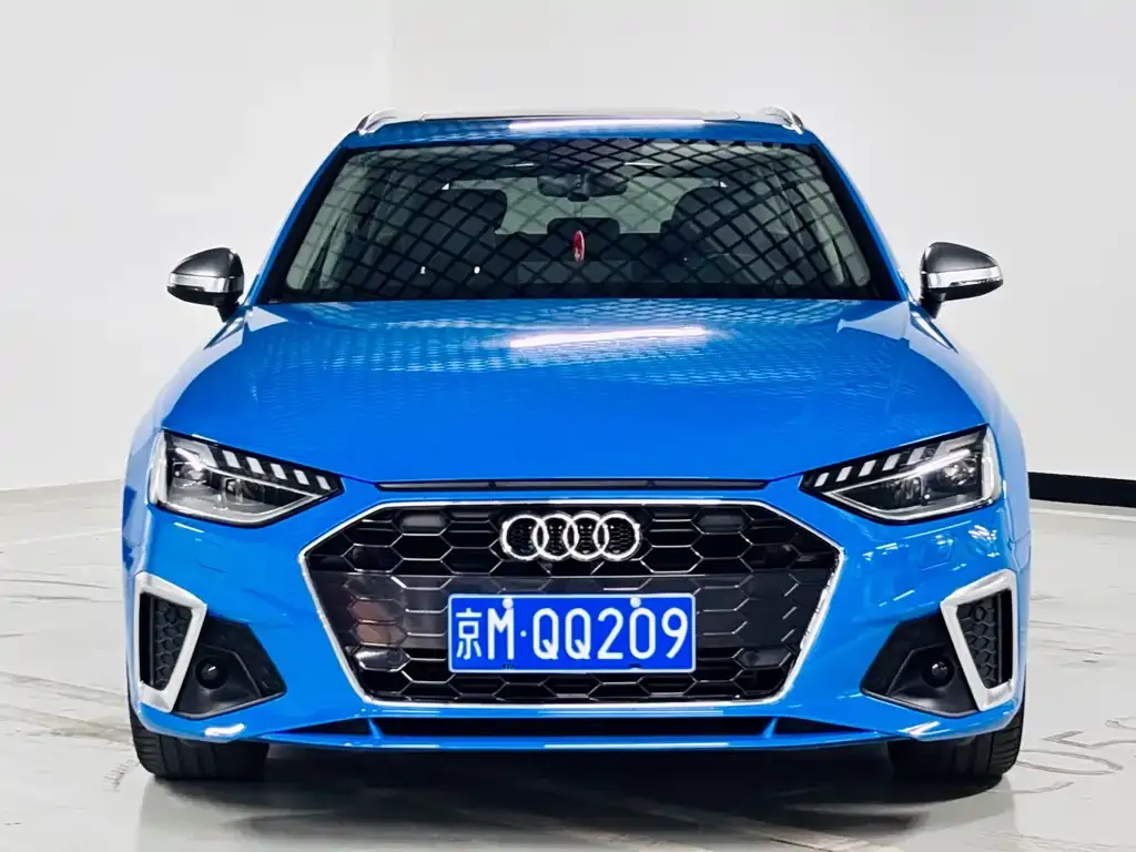 Audi A4 (Import) — фото 7