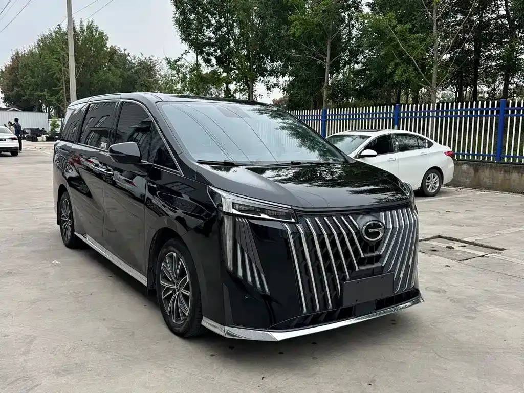 GAC Motor Trumpchi M8 — фото 1