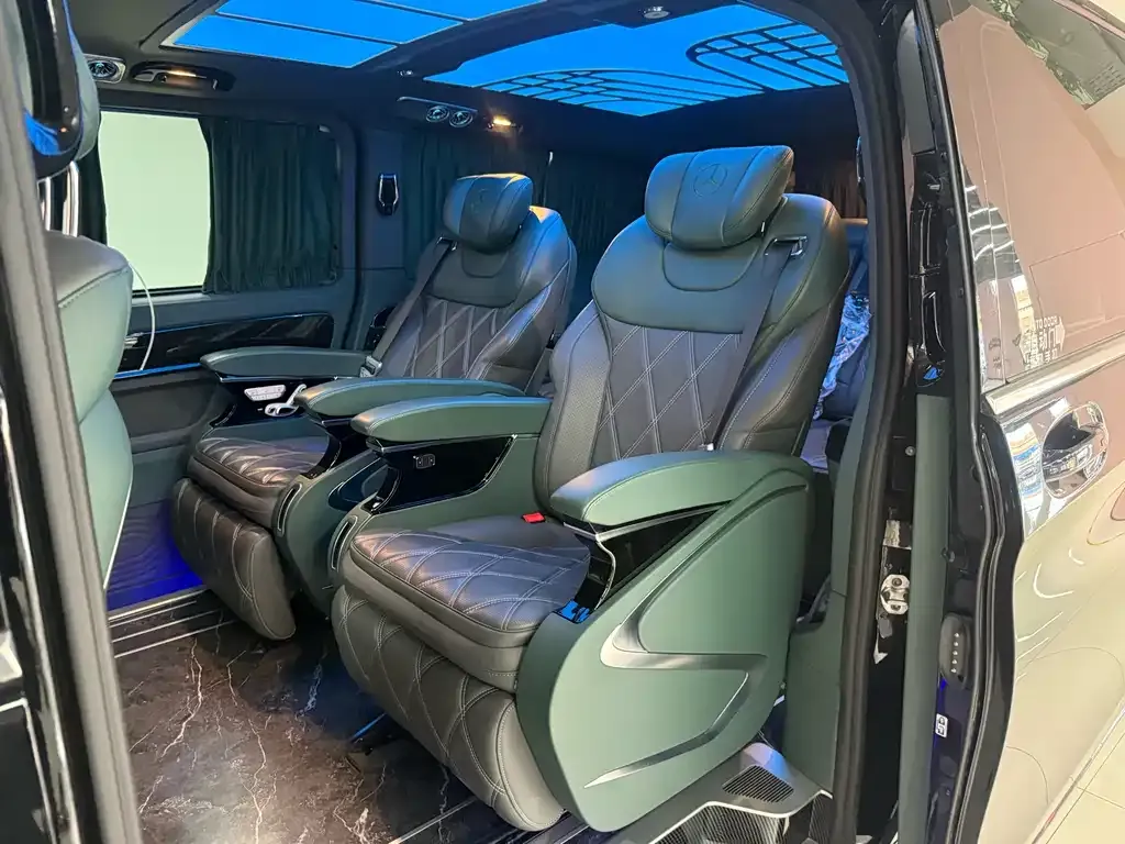 Mercedes-Benz Vito 2023 из CN, фото 6