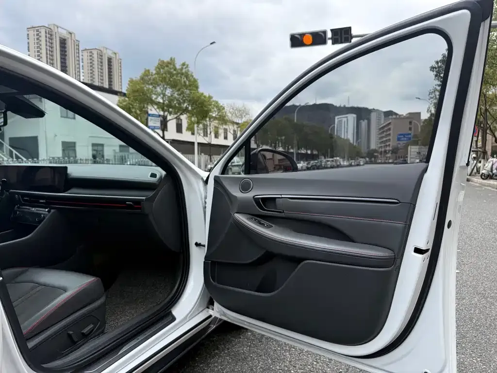 Hyundai Sonata 2024 из CN, фото 5