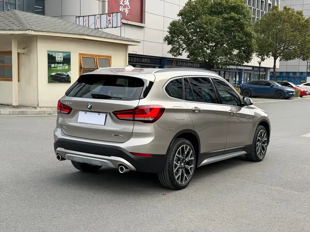 BMW X1 2022 из CN, фото 10