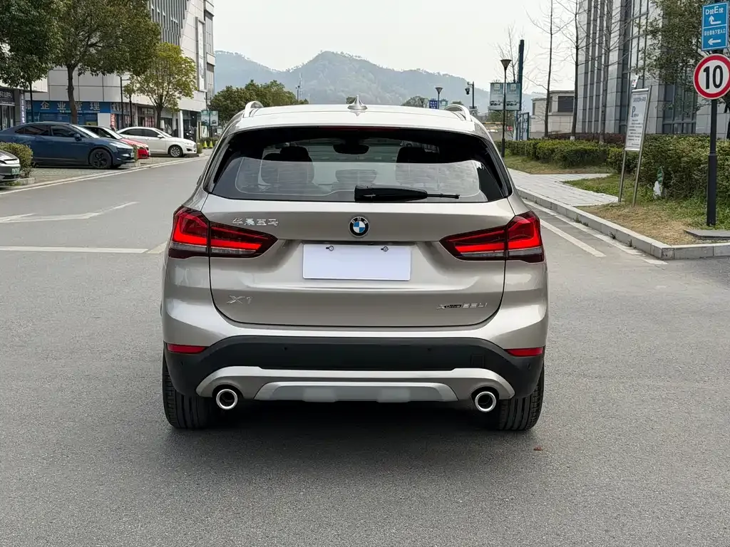 BMW X1 2022 из CN, фото 4