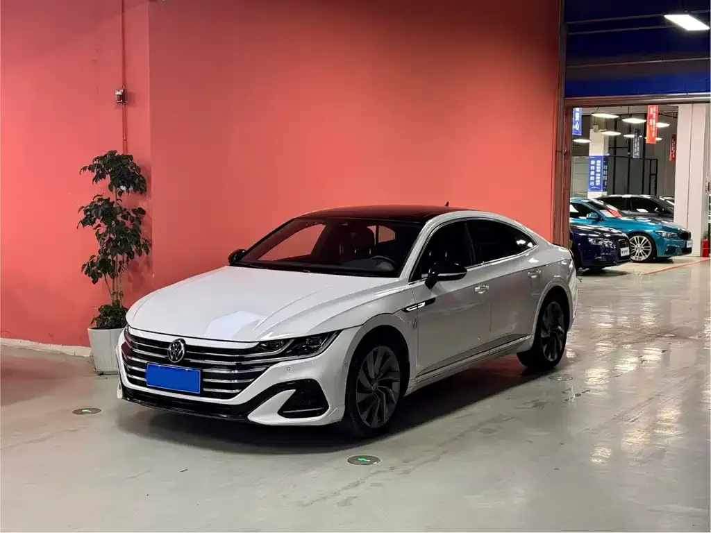 Volkswagen CC 2022 из CN, фото 1